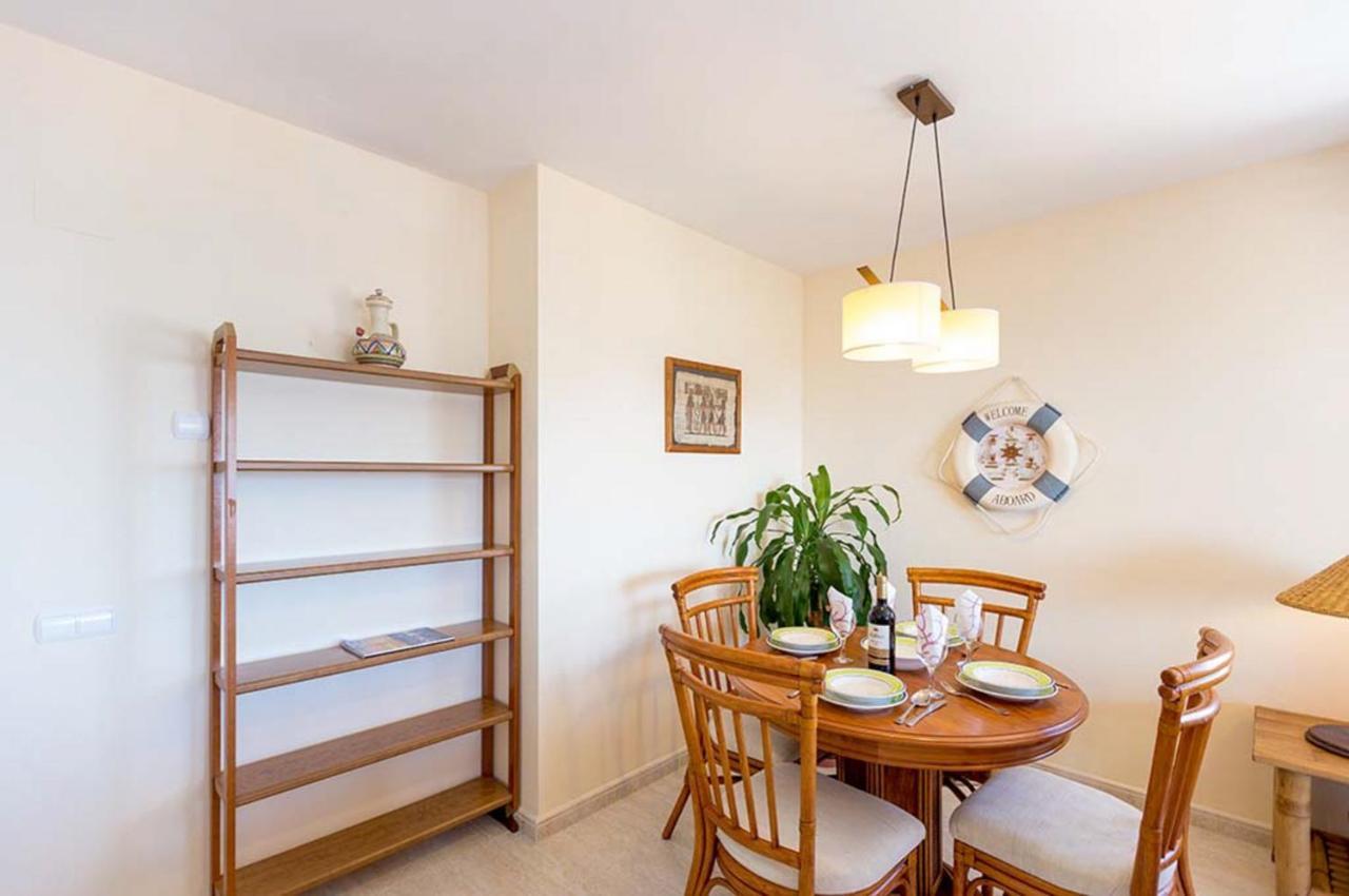 Villas Guzman - Apartamento Coral Beach カルプ エクステリア 写真