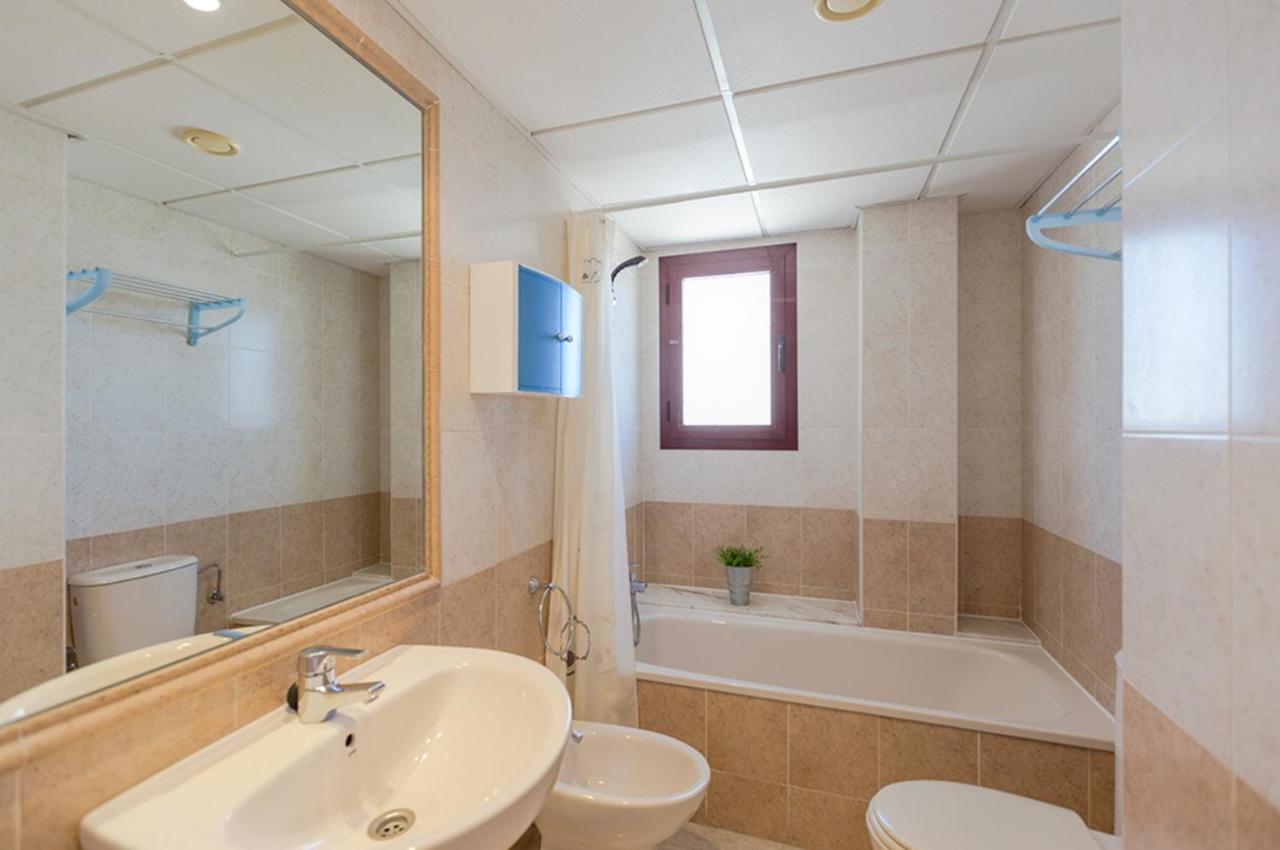 Villas Guzman - Apartamento Coral Beach カルプ エクステリア 写真