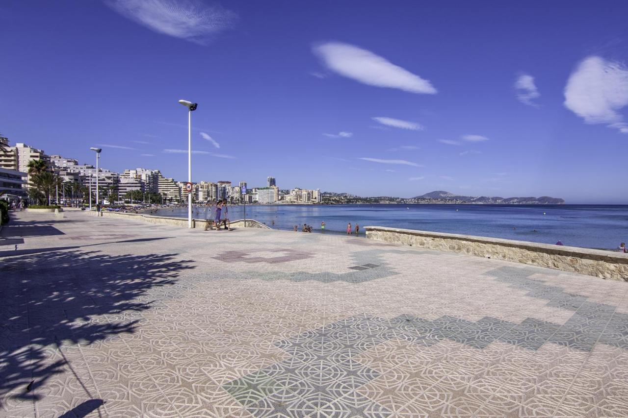 Villas Guzman - Apartamento Coral Beach カルプ エクステリア 写真